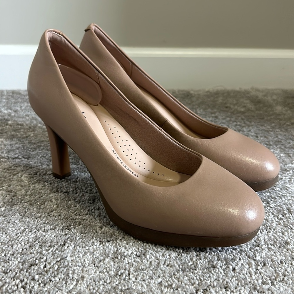 Clarks Ambyr2 Braley Heels
